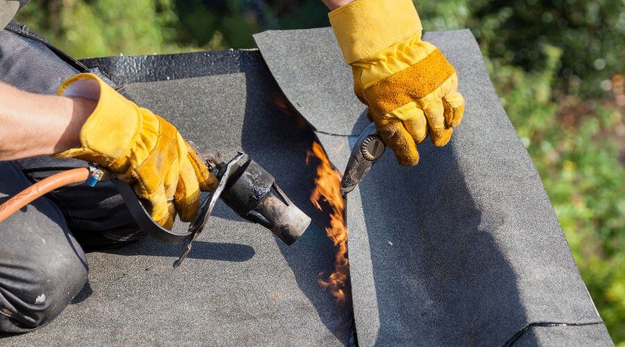 Professional gutter cleaning in Kilkenny, MN